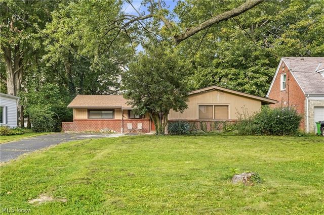 110 E 252nd Street, Euclid, OH 44132