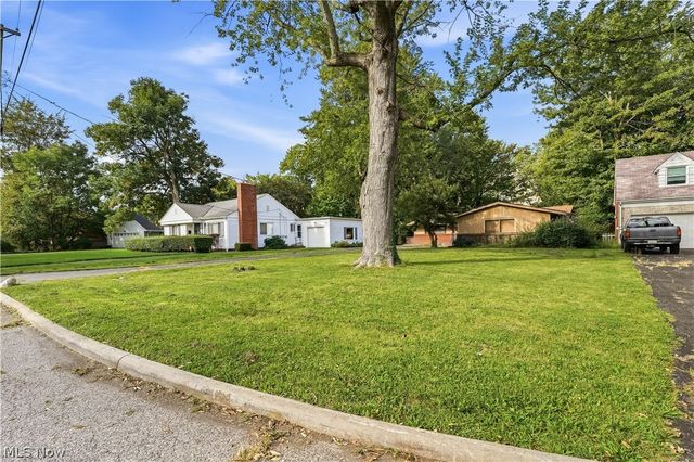 110 E 252nd Street, Euclid, OH 44132