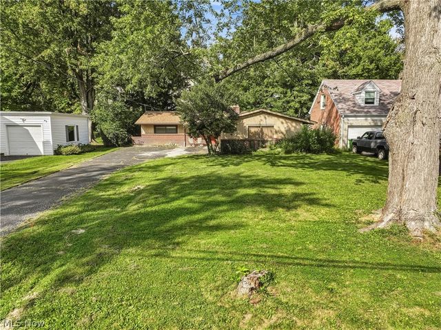 110 E 252nd Street, Euclid, OH 44132