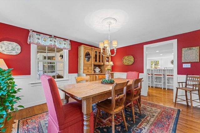 279 Oakland Street, Wellesley, MA 02481