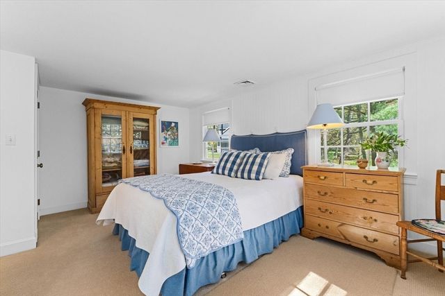 279 Oakland Street, Wellesley, MA 02481