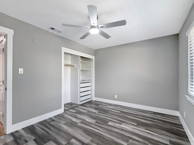 7013 Thomas Dr, North Highlands, CA 95660