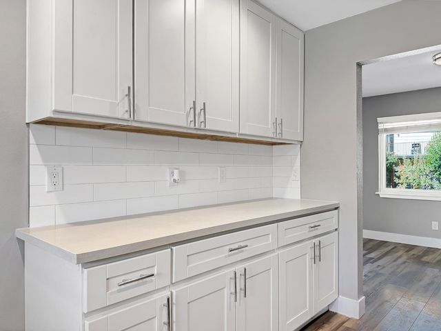 7013 Thomas Dr, North Highlands, CA 95660