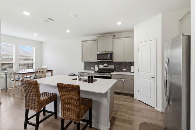 10407 Twisting Springs Drive, Aubrey, TX 76227