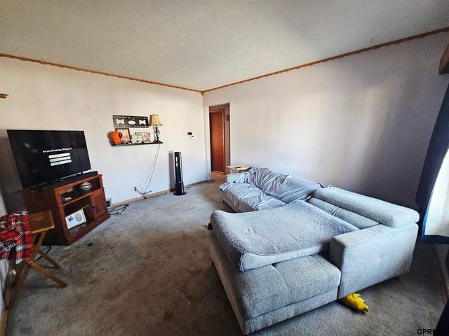 911 Benton Street, Lincoln, NE 68521