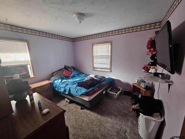 911 Benton Street, Lincoln, NE 68521