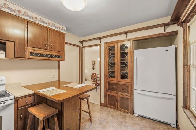 3514 Lucia CREST, Madison, WI 53705