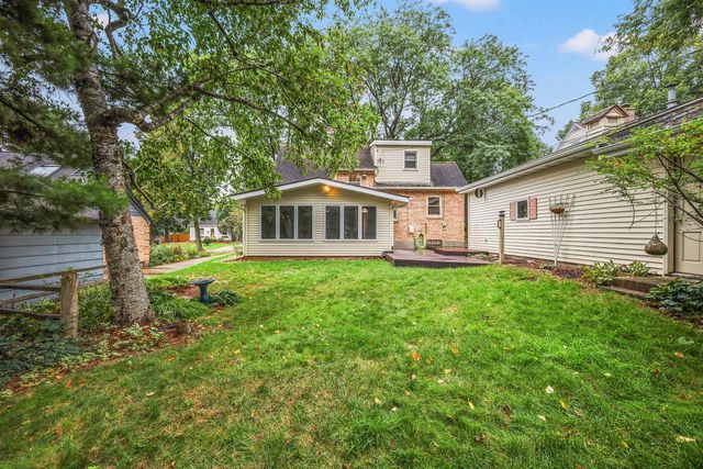 3514 Lucia CREST, Madison, WI 53705