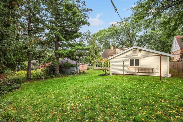 3514 Lucia CREST, Madison, WI 53705
