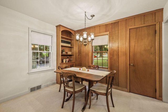 3514 Lucia CREST, Madison, WI 53705