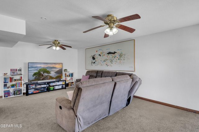 10579 KINROSS Avenue, El Paso, TX 79925
