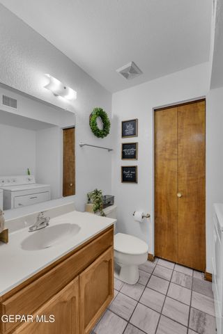 10579 KINROSS Avenue, El Paso, TX 79925