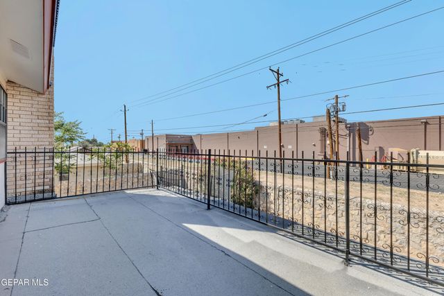 10579 KINROSS Avenue, El Paso, TX 79925