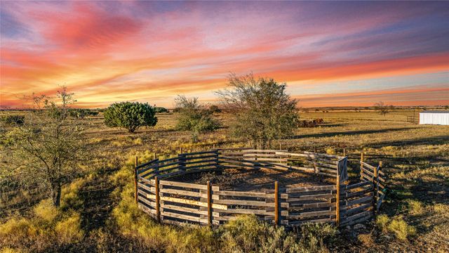 318 CR 3355, Valley Mills, TX 76689