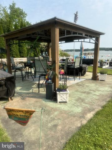 1507 SHORE RD, Baltimore, MD 21220