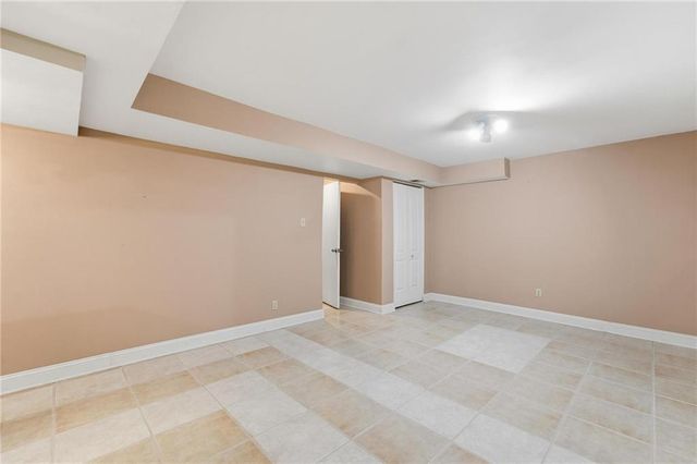 5528 NW Verlin Drive, Kansas City, MO 64152