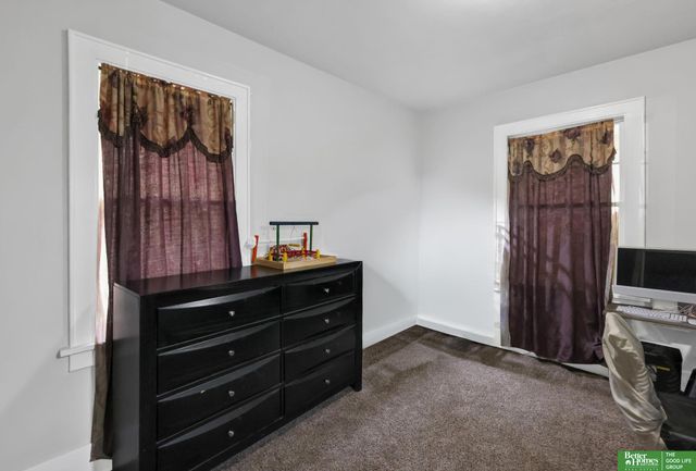 4542 N 41 Street, Omaha, NE 68111