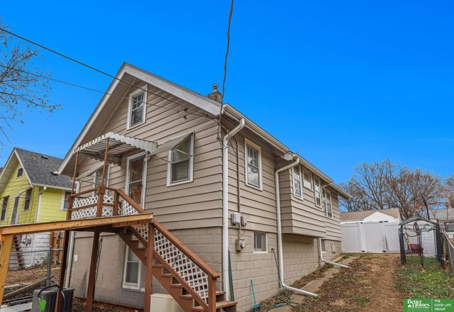 4542 N 41 Street, Omaha, NE 68111