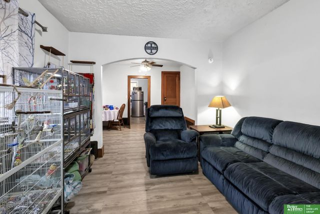 4542 N 41 Street, Omaha, NE 68111