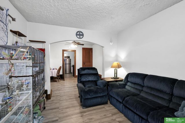 4542 N 41 Street, Omaha, NE 68111