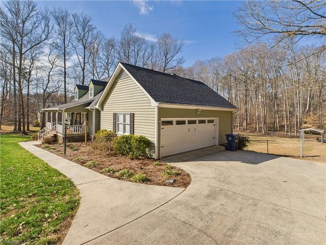 105 Weaver Street, Randleman, NC 27317