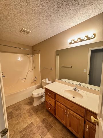 6 Melbourn Drive, Bella Vista, AR 72714