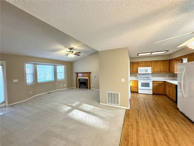 6 Melbourn Drive, Bella Vista, AR 72714