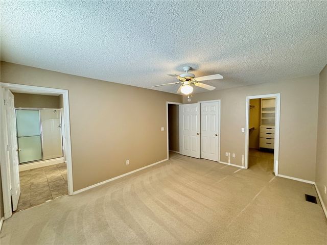 6 Melbourn Drive, Bella Vista, AR 72714