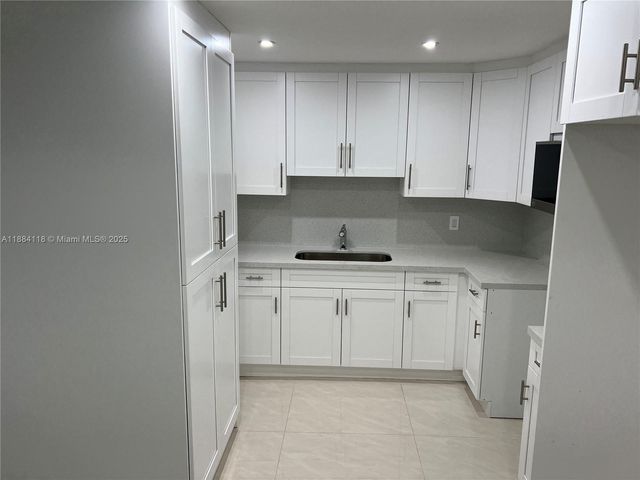 18902 NW 46th Ave, Miami Gardens, FL 33055