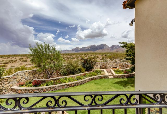 5002 Heno Mine Road, Las Cruces, NM 88011