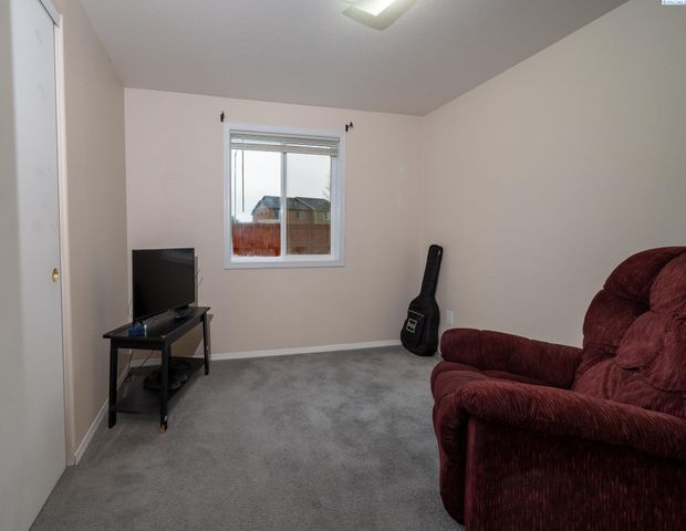 7607 Vendovi, Pasco, WA 99301