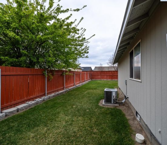 7607 Vendovi, Pasco, WA 99301