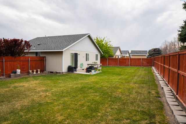 7607 Vendovi, Pasco, WA 99301