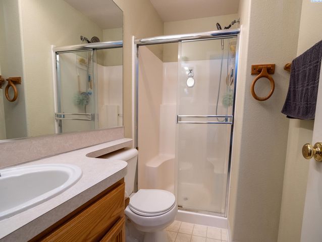 7607 Vendovi, Pasco, WA 99301