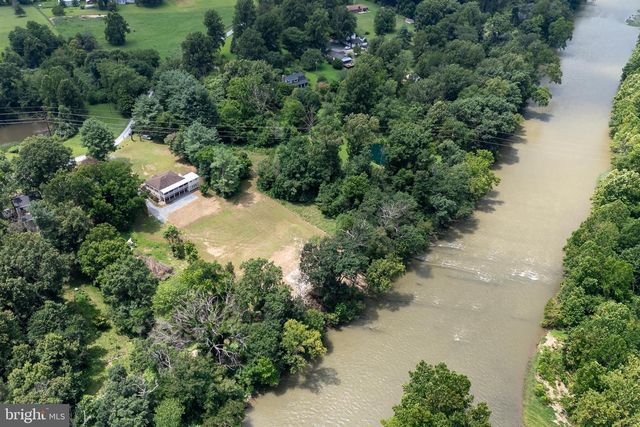 782 SHIPYARD RD, Shenandoah, VA 22849