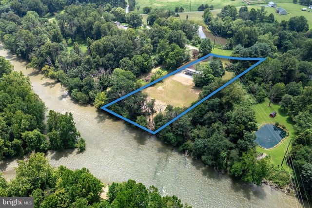 782 SHIPYARD RD, Shenandoah, VA 22849