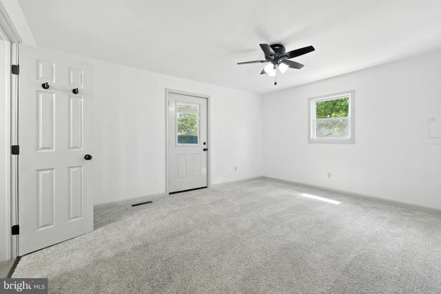 782 SHIPYARD RD, Shenandoah, VA 22849