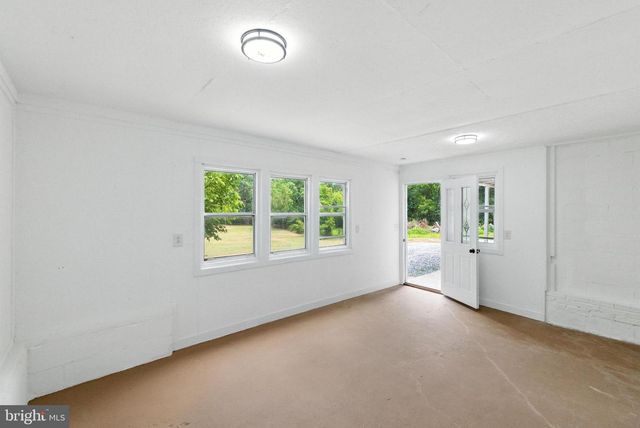 782 SHIPYARD RD, Shenandoah, VA 22849