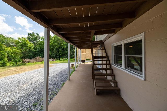 782 SHIPYARD RD, Shenandoah, VA 22849