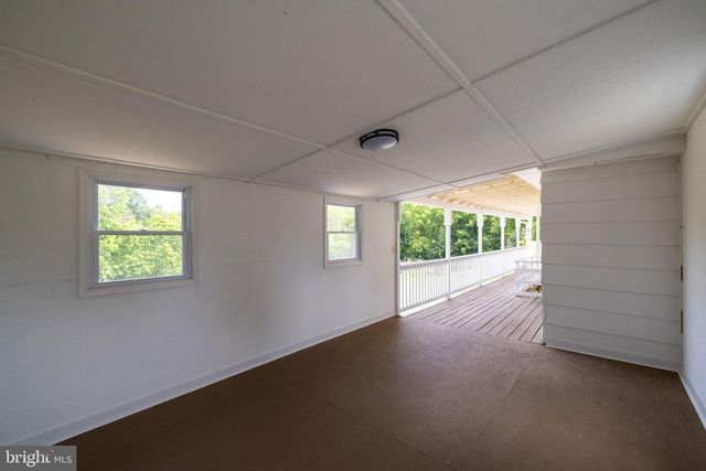 782 SHIPYARD RD, Shenandoah, VA 22849