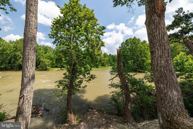 782 SHIPYARD RD, Shenandoah, VA 22849