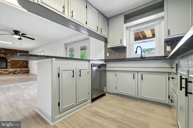 782 SHIPYARD RD, Shenandoah, VA 22849