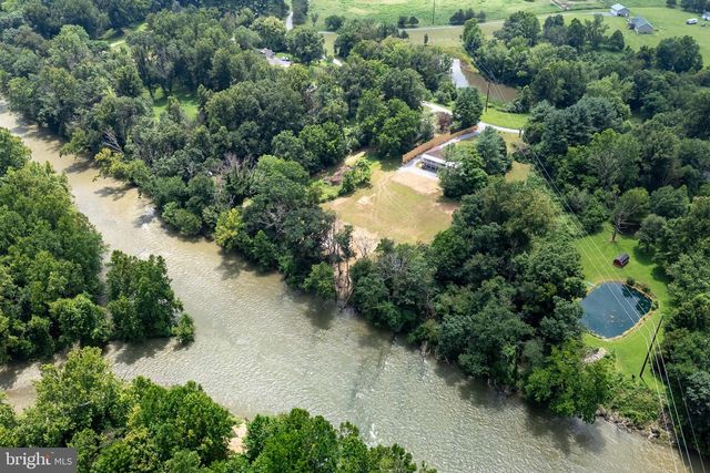 782 SHIPYARD RD, Shenandoah, VA 22849