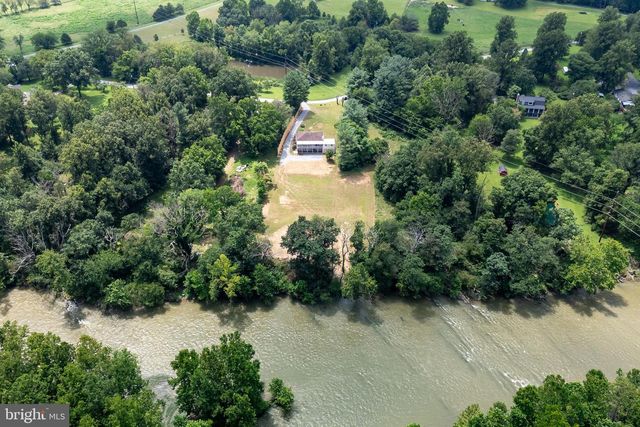 782 SHIPYARD RD, Shenandoah, VA 22849