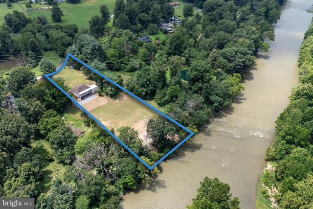 782 SHIPYARD RD, Shenandoah, VA 22849