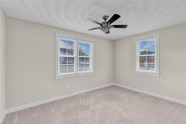 1705 Shell RD, Hampton, VA 23661