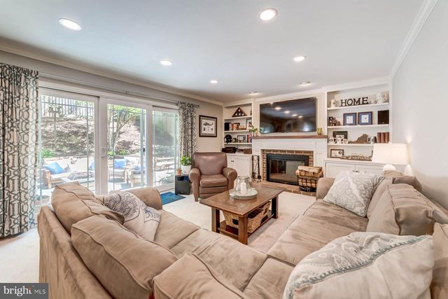 13930 S SPRINGS DR, Clifton, VA 20124