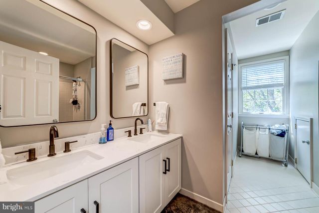 13930 S SPRINGS DR, Clifton, VA 20124
