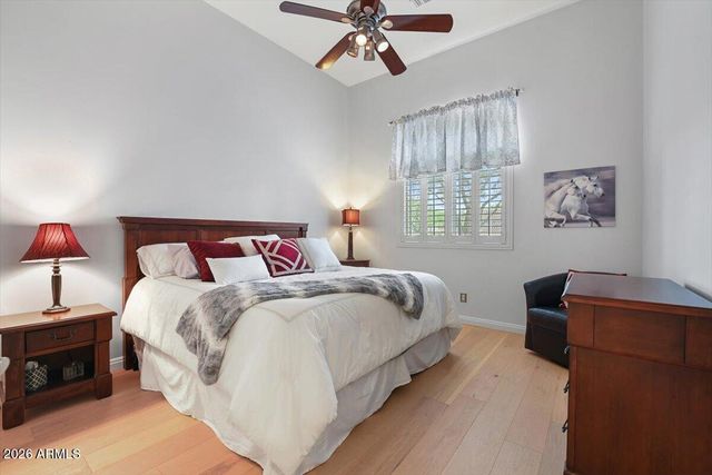 14 W SUMMERSET Drive, Phoenix, AZ 85085