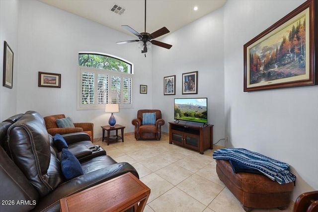 14 W SUMMERSET Drive, Phoenix, AZ 85085